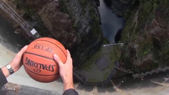 Это просто невероятно красиво на что способны законы физики