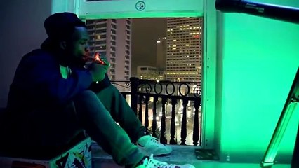 Curren$y – Smoking In The Rain - YouTube