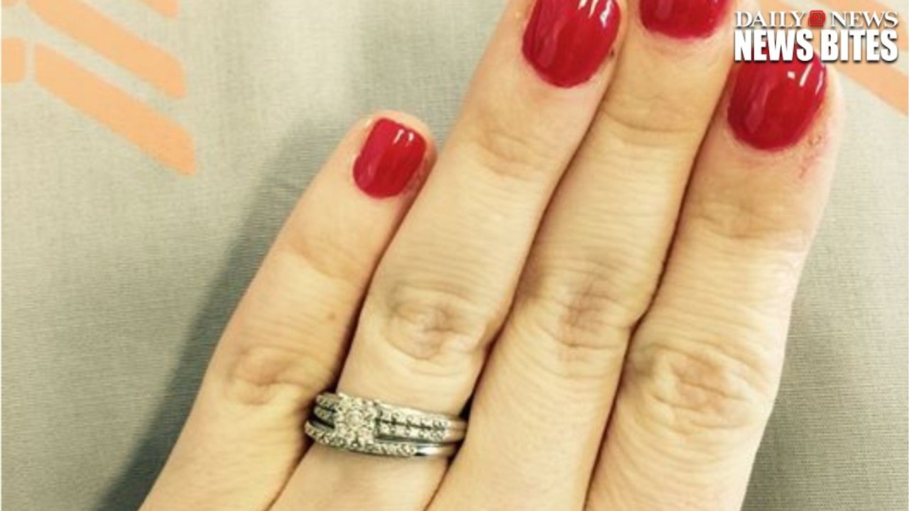 Minnesota Woman Defends Her ‘Small’ Engagement Ring