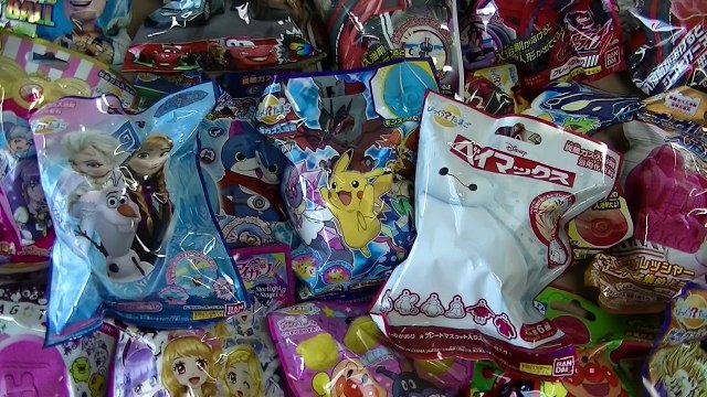 17 Surprise Eggs Bath Powder Balls Disney Big Hero 6 Frozen Toy Story Cars Pixar Pokemon Dragon Ball