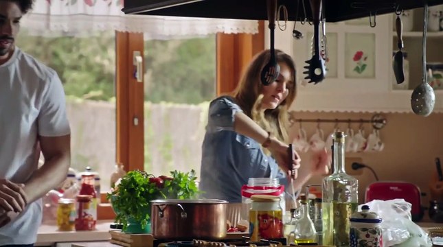 Kış Güneşi 8. Bölüm - Efe Ve Nisan Mutfak Sahnesi - Güliz Ayla - Olmazsan Olmaz