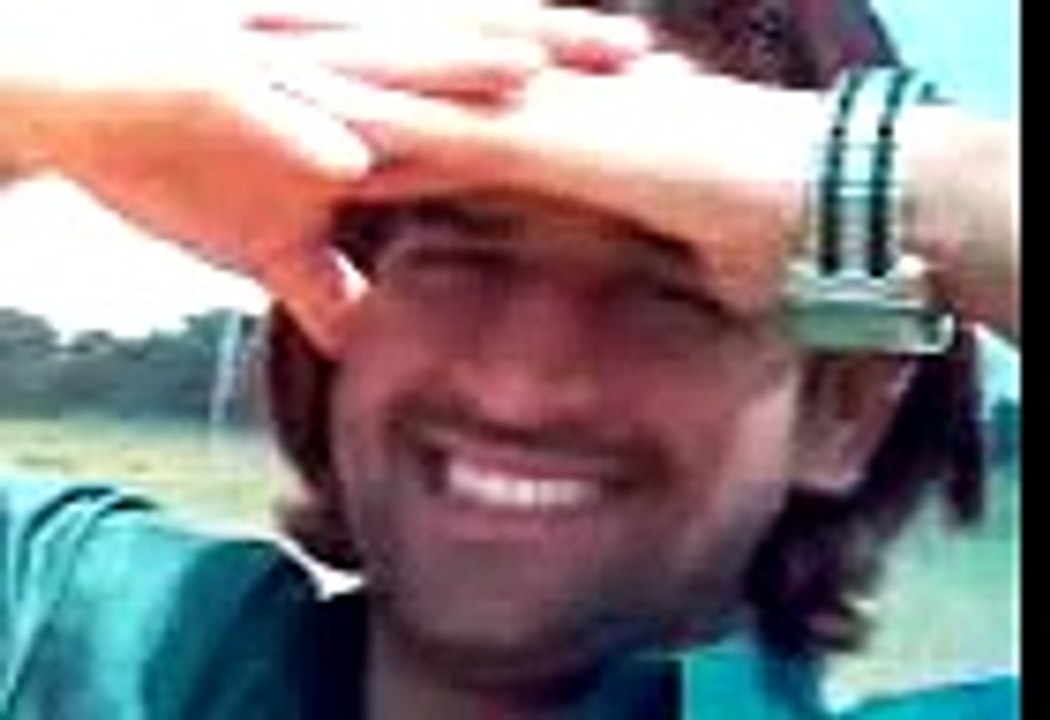Dhoni abused by his friends