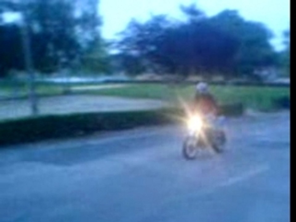 Damien stunt 2