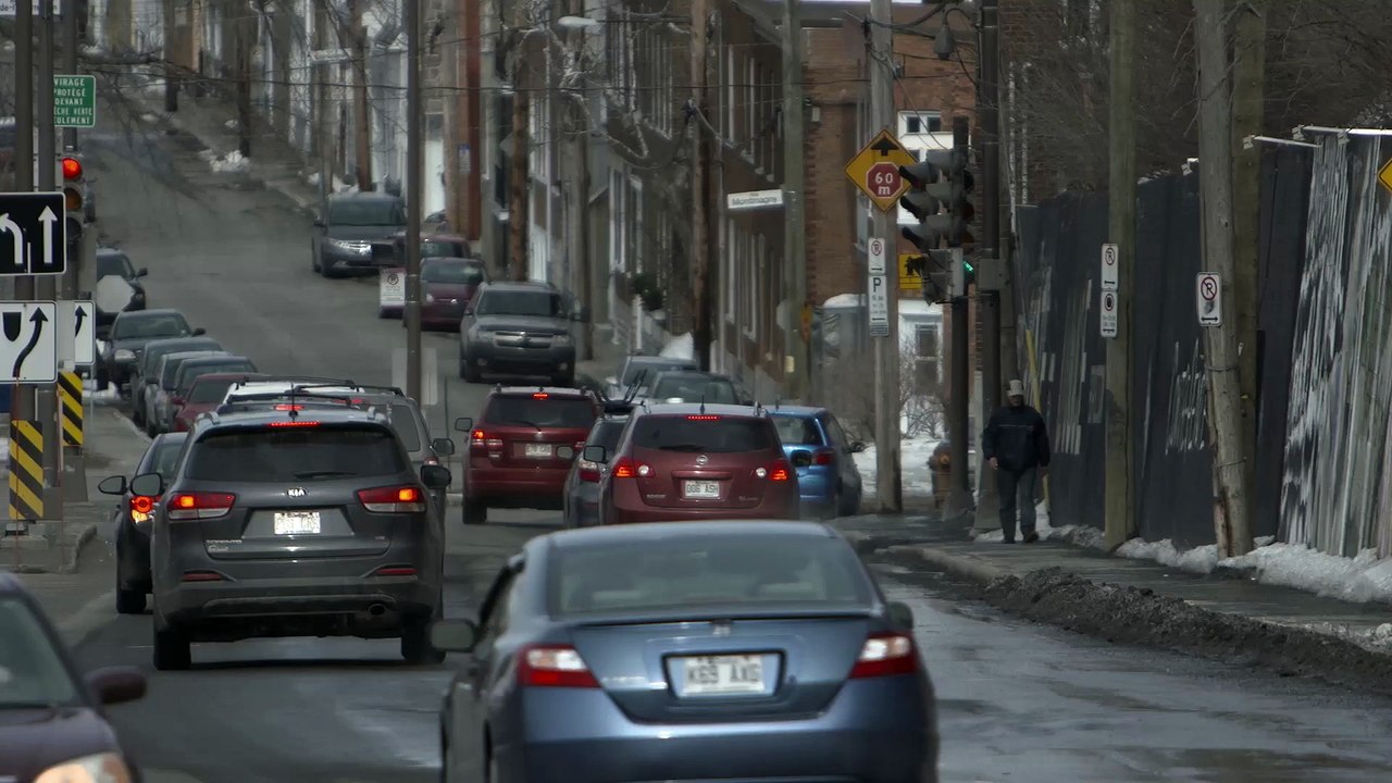 De mystérieux panneaux d'affichages - Québec