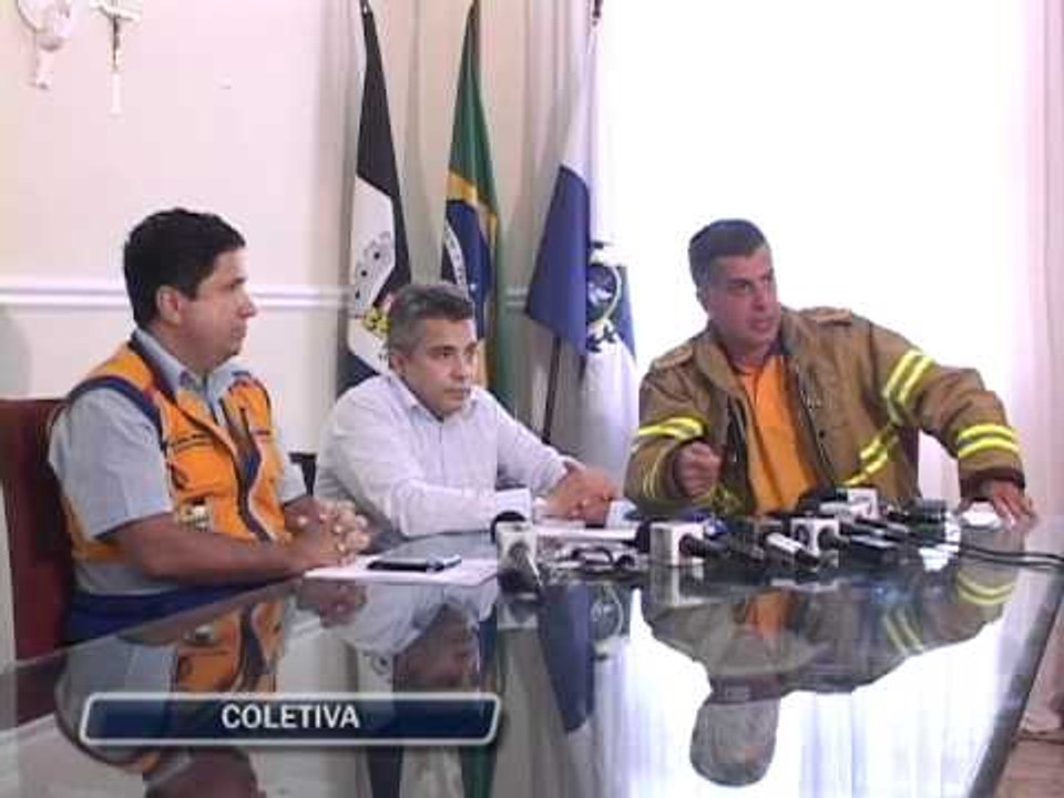 ZOOM TV JORNAL - 02.01.2012 (SEGUNDA-FEIRA)