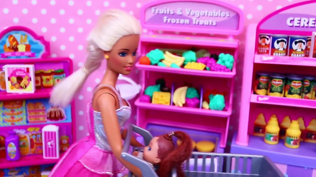 Elsa & Frozen Kids Grocery Store Challenge ❤ Barbie Supermarket Health Food Battle DisneyCarToys