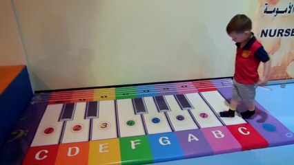 Батут с водой _ Пианино ногами _ Детская комната _ Entertainment for children