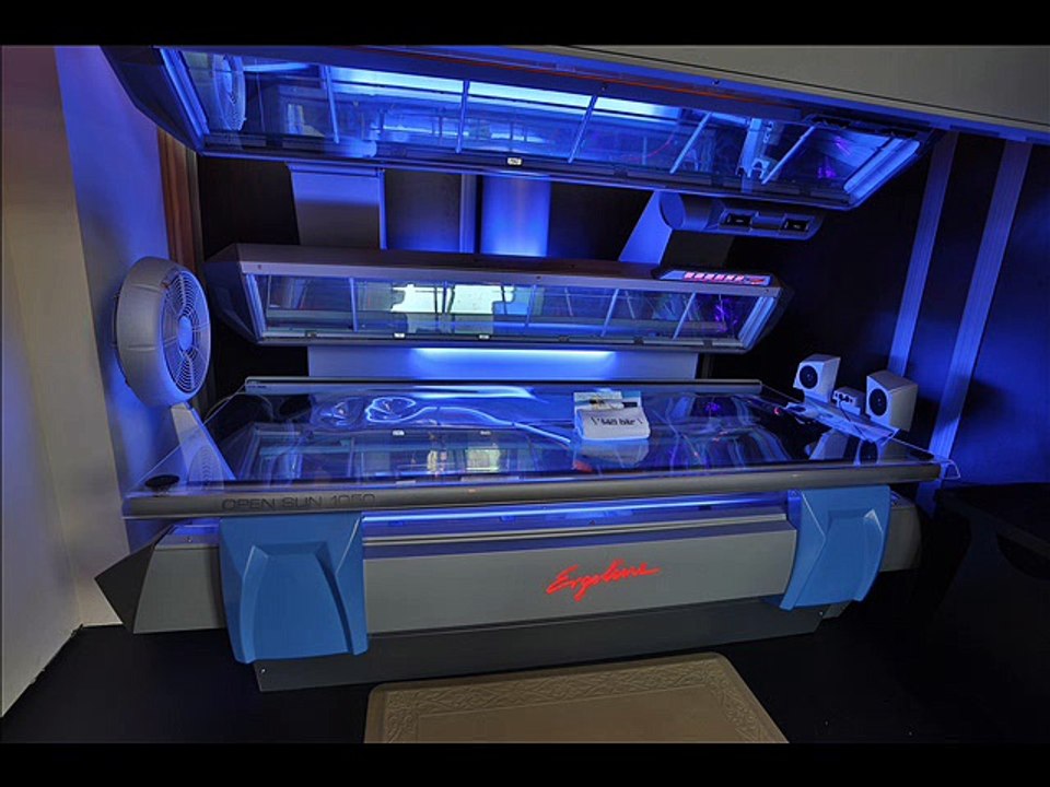 Learn the Facts About Tanning Booths and Bronzing