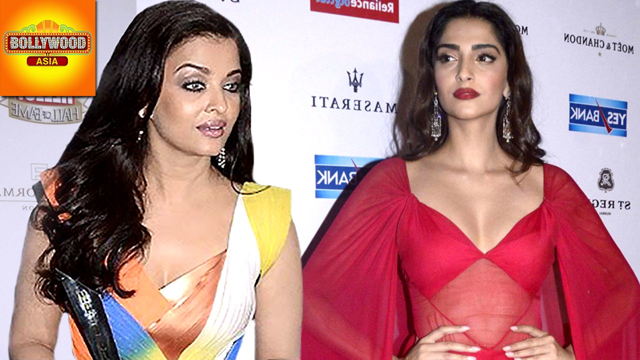 Aishwarya Rai & Sonam Kapoor SPOTTED Together | Hello Magazine Awards 2016 | Bollywood Asia
