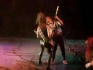 Iron Maiden - Fear Of The Dark Live