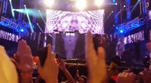 Paul Van Dyk levantando la Bandera de La Trance Family Paraguay