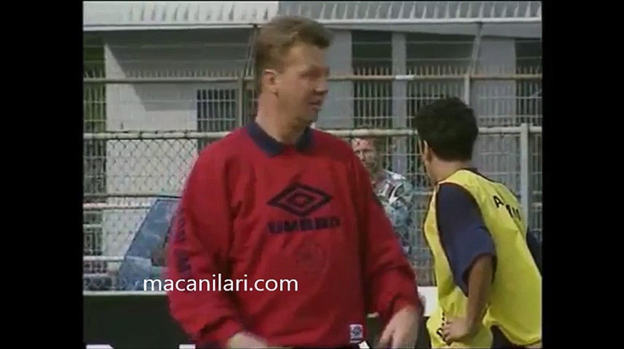 28.09.1994 - 1994-1995 UEFA Champions League Group D Matchday 2 AEK 1-2 AFC Ajax