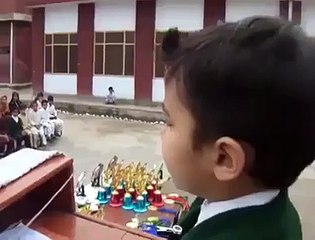 ننھے بچے کی خوبصورت آواز میں تلاوت قرآن مجید۔