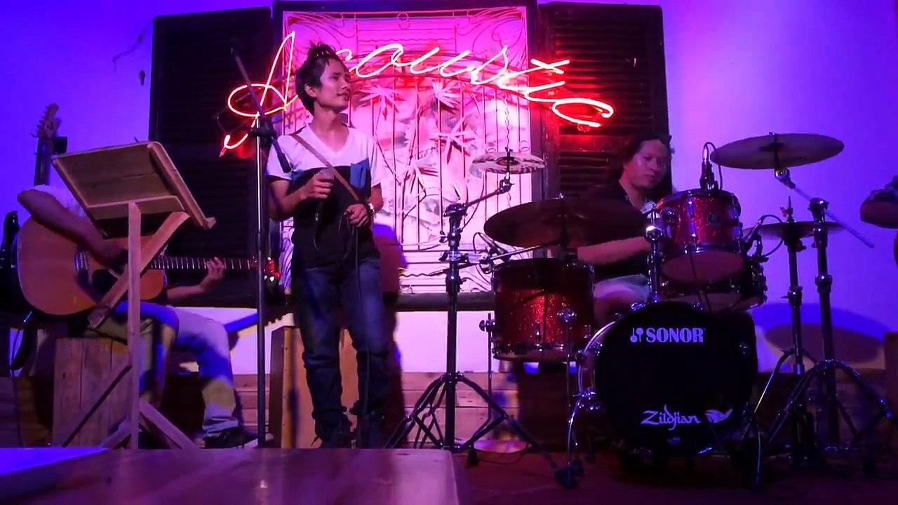 Chỉ yêu mình em - Acoustic cover - Chip đường phố