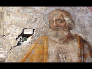 Napoli - Affresco del '500 danneggiato da trapano (13.04.16)