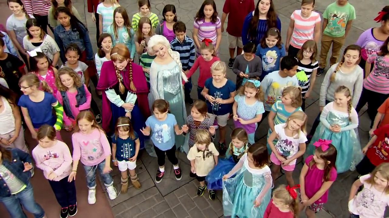 Disney Frozen Let it Go Sing Along at Epcot, Walt Disney World