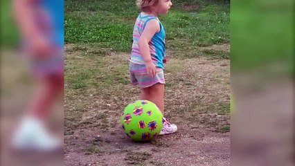 Les enfants misent tout sur le ballon rond !