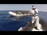 Canale di Sicilia - 2154 migranti tratti in salvo il 13 aprile dalla Guardia Costiera (14.06.16)