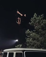 ملكة جمال روسيا قناصة محترفة