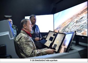 Orgeneral Hulusi Akar, F-16 Koltuğuna Oturdu, Pilotlarla Görüştü