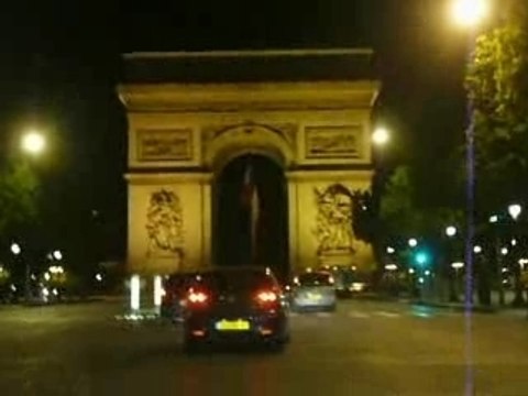 Paris 8eme Avenue des Champs Elysées