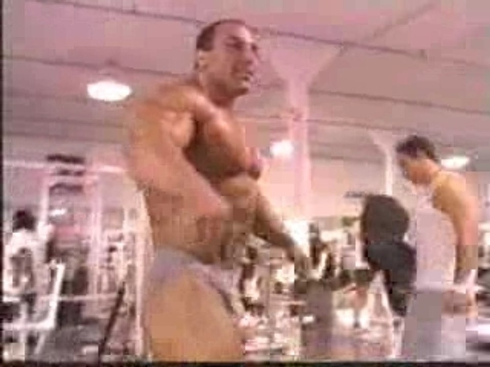 Nasser_El_Sonbaty_working_out