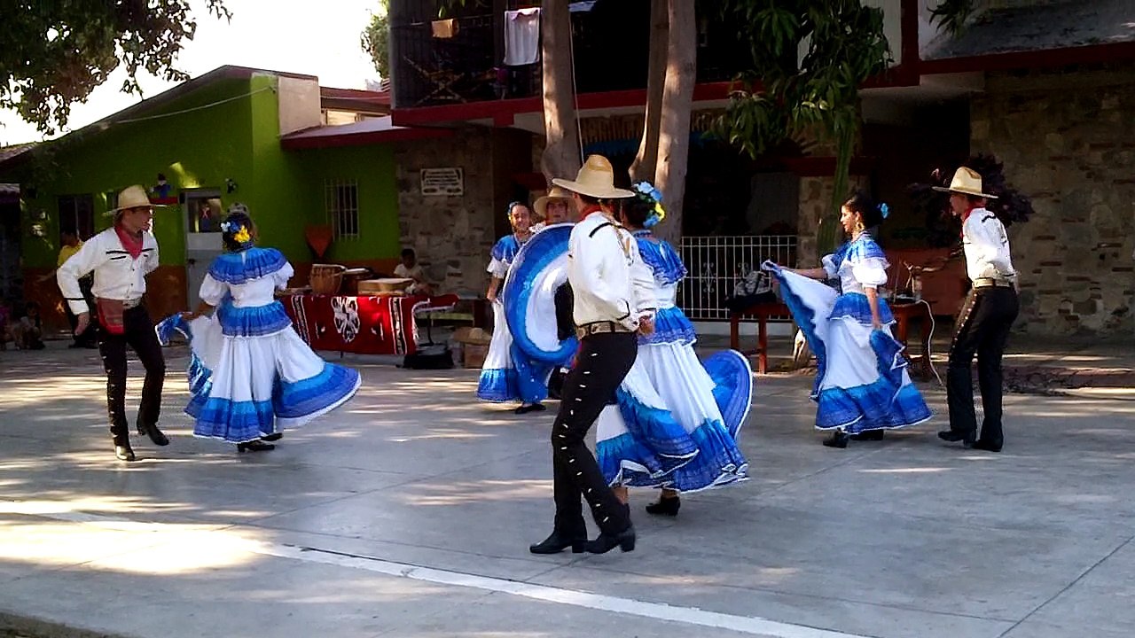 colima gira mexico 2016