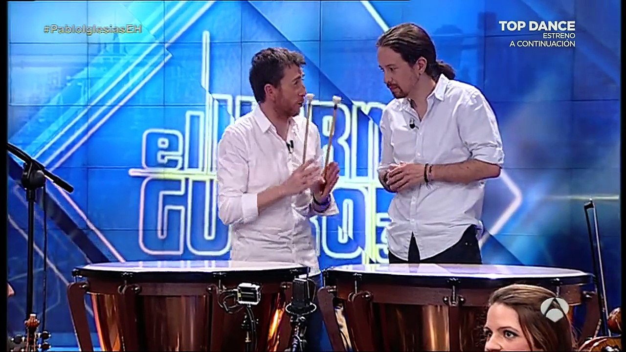 Pablo Iglesias toca la melodía de  Juego de Tronos  en directo -  El Hormiguero 3.0
