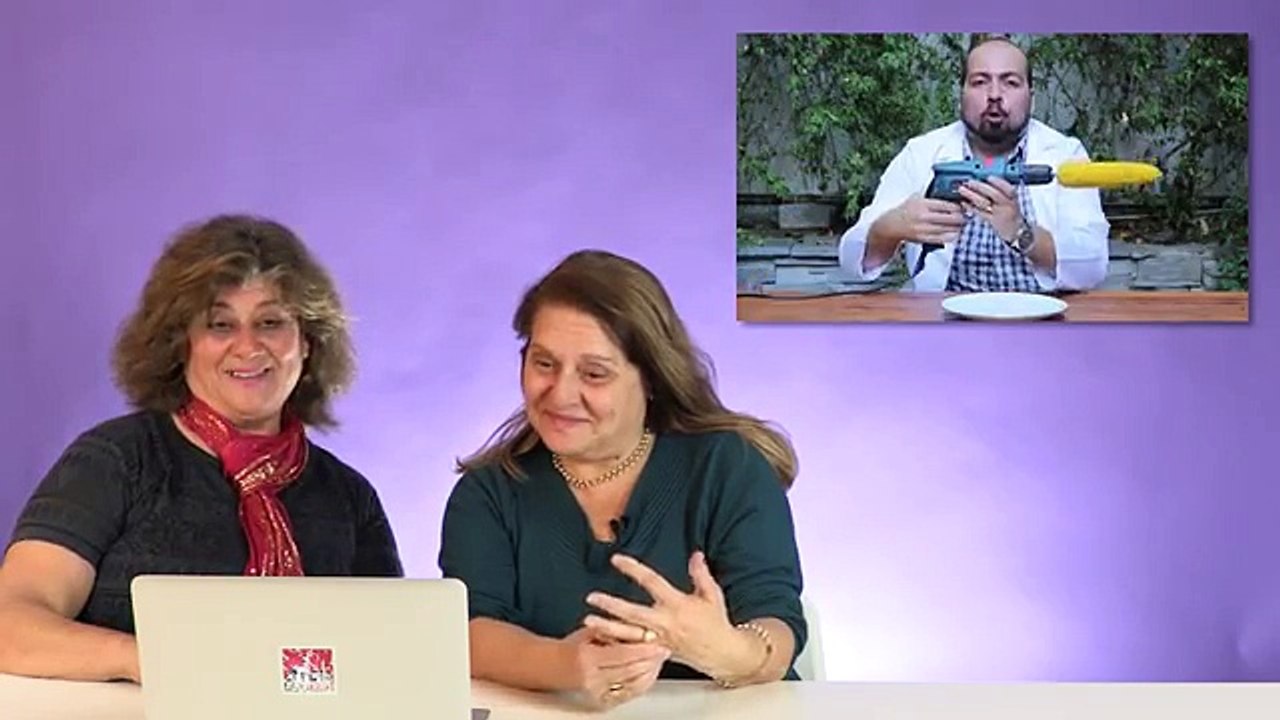 Teyzelere Komik YAPYAP Videolarını İzlettik (Trend Videos)