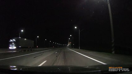 BMW 120d vs BMW 650i Ускорение с ролла 100кмч