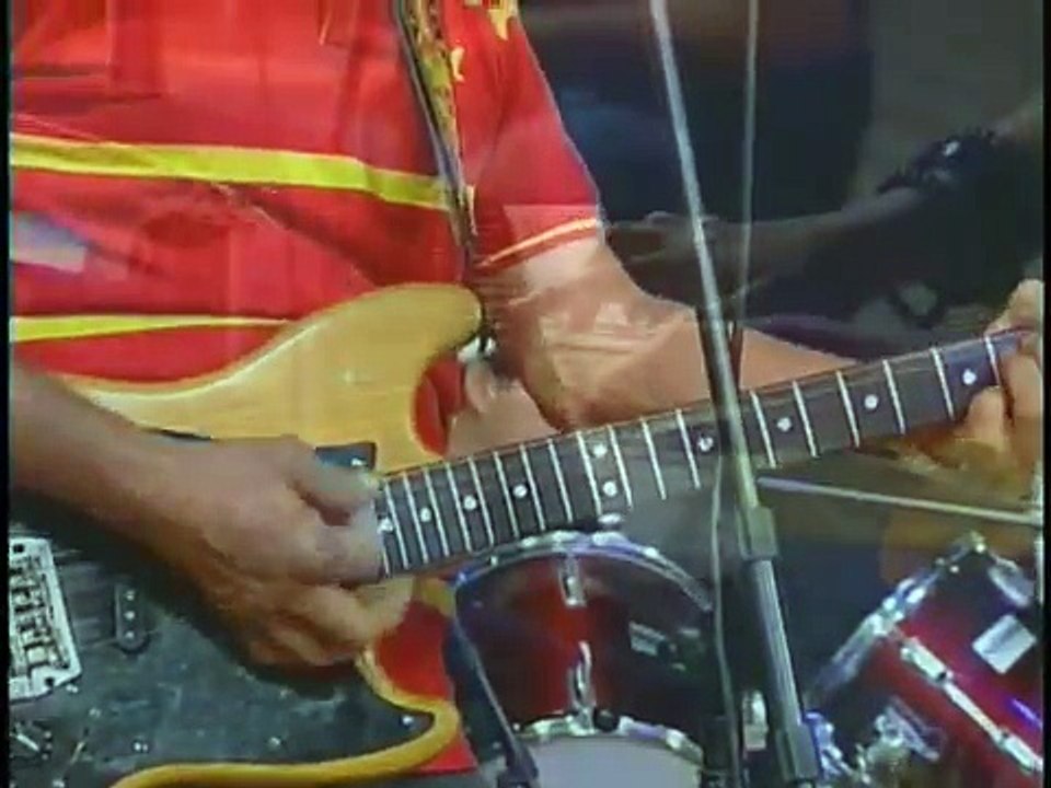 UNA ROLITA PARA ELLAS, LA CHONA  "GRUPO XTRAÑO", DE ENCARNACION DE DIAZ JALISCO.