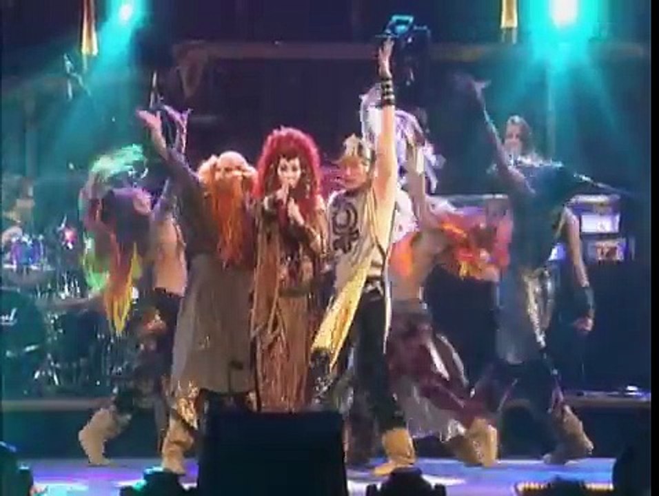 cher LIVE IN CONCERT 11