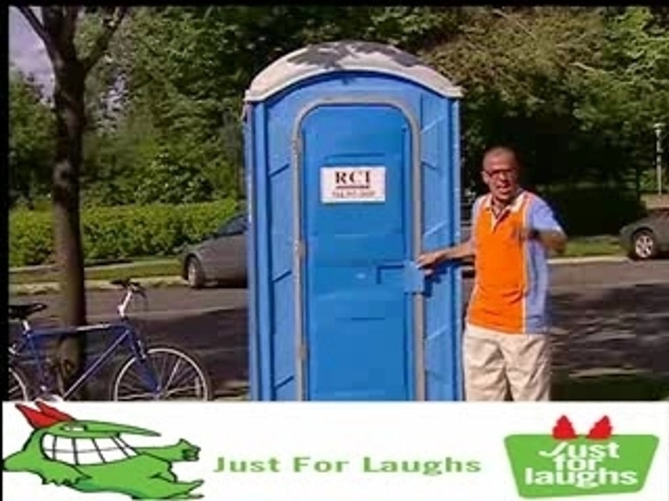 Explosion dans Toilette Public,gag