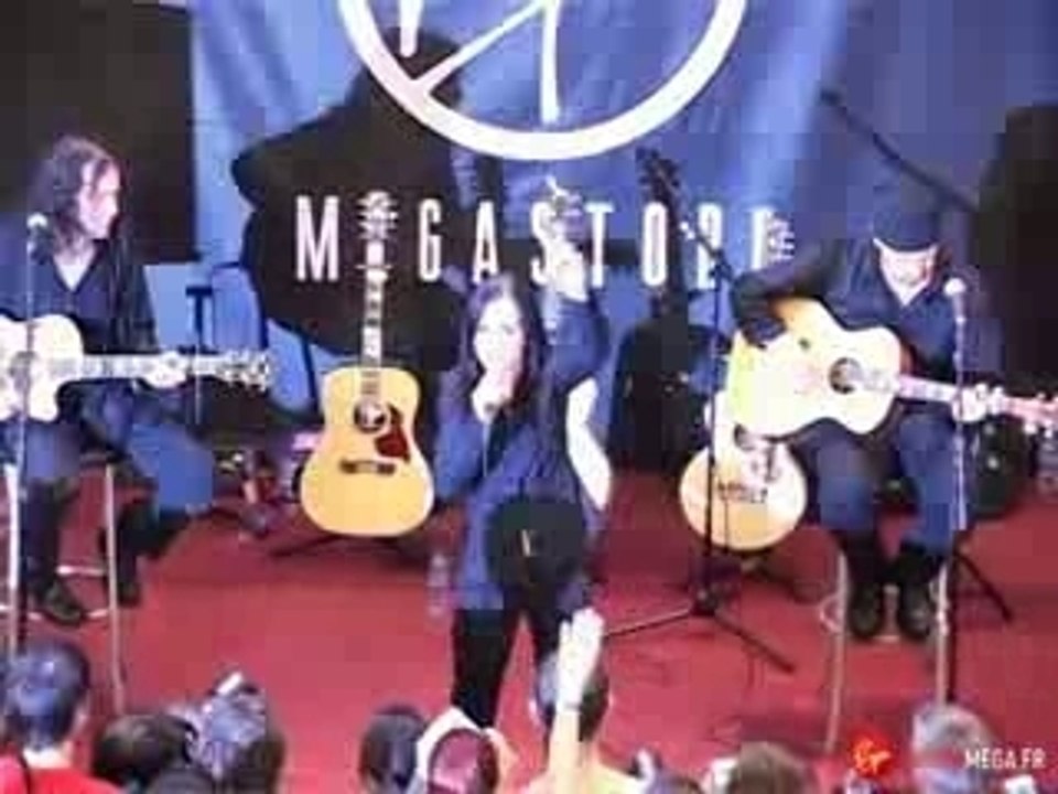 Dolores o'riordan live