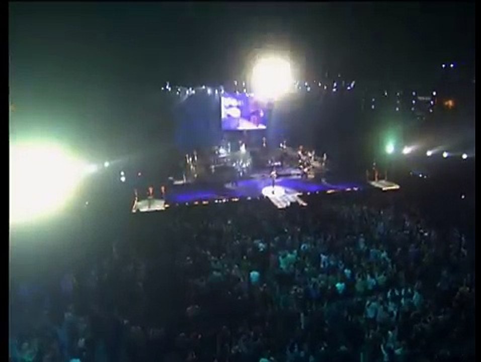 cher LIVE IN CONCERT 18