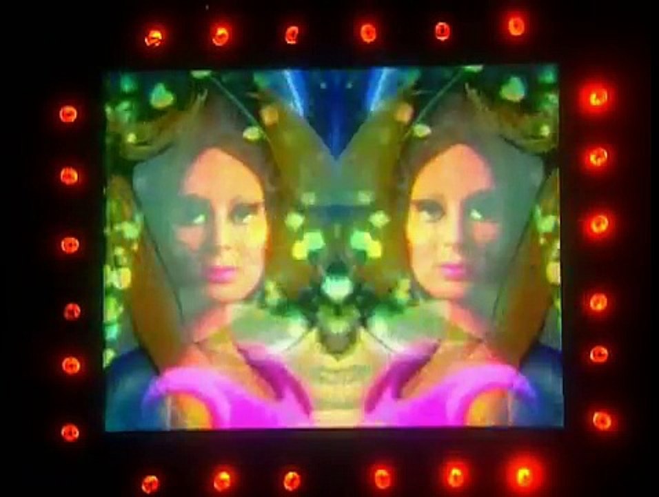 cher LIVE IN CONCERT 19