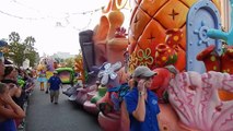 Dora Aventureira, Botas, Diego, os Mions na Parada da Universal Studios em Orlando