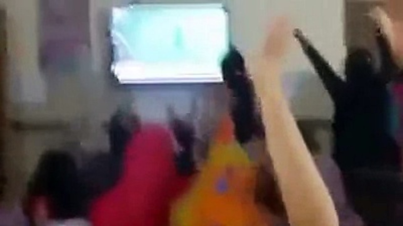 Pakistan Win Cricket Match