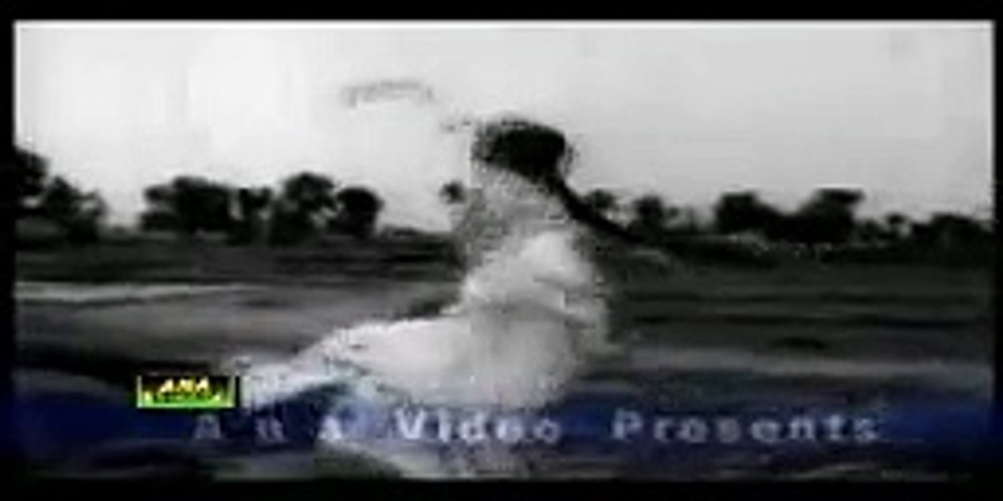 tenu samne bitha ke sharmanaeho mera jee kar da neelo in film dil da jani