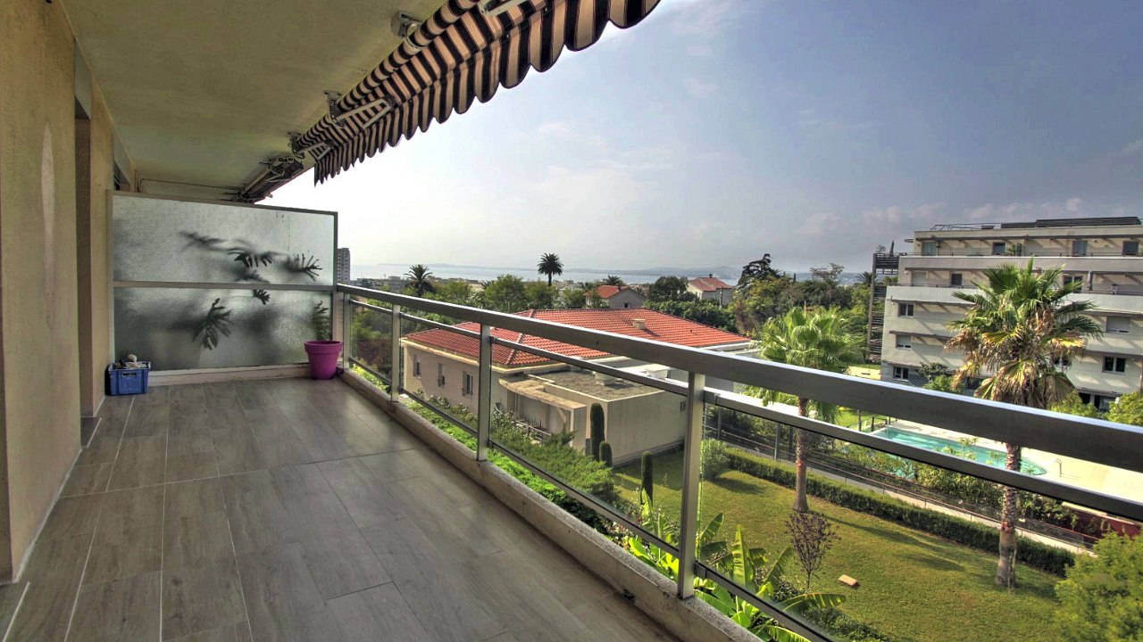 Vente Appartement à Saint-Laurent-Du-Var 06700 -  3 pièces 62 m² - Vue mer panoramique