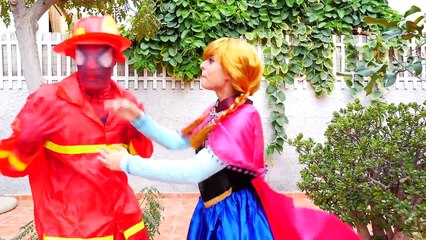 Spiderman Fireman saves Frozen Anna's baby with Elsa vs Fire - Fun Superhero in Real life