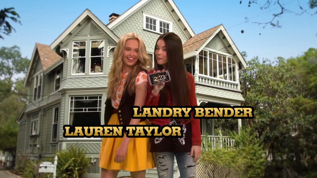 Amigas cuando sea Opening Español Latino (textos en español)