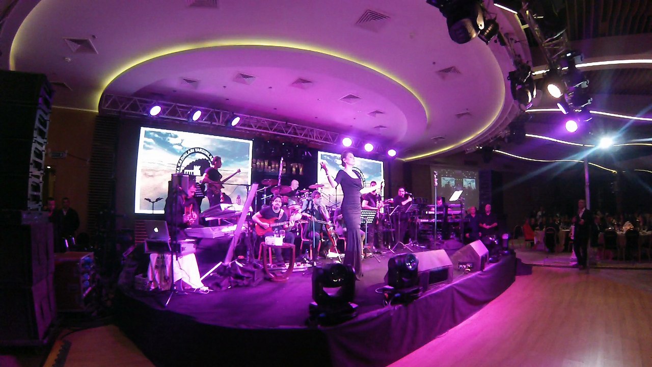 Funda Arar - Yak Gel (GOLDCITY/ALANYA)