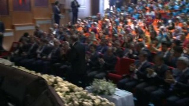 Kocaeli Bilim Sanayi ve Teknoloji Bakanı Fikri Işık Kocaeli Gençlik Çalıştayı'nda Konuştu