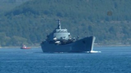 Rus Askeri Gemisi Çanakkale Boğazı'ndan Geçti