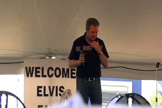 Colin Paul sings 'Can't Help Falling In Love' Elvis Week 2010