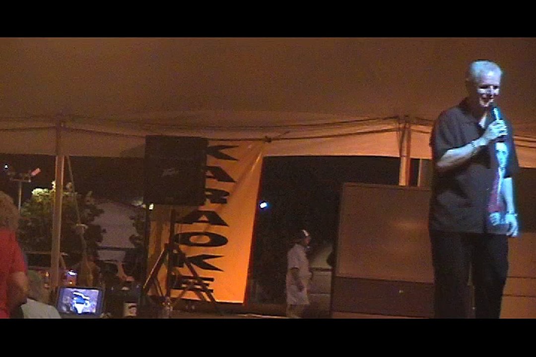 Chris Drummond sings 'Puppet On A String' Elvis Week 2006