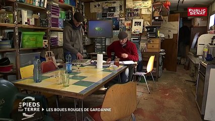 Menaces sur la mer mediterranée - Les pieds sur terre