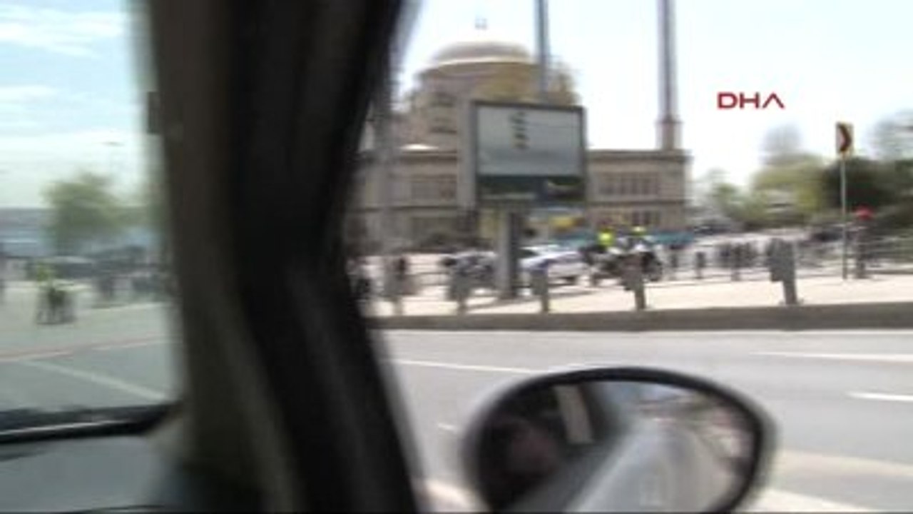 Dolmabahçe'de Cuma Namazı Önlemleri