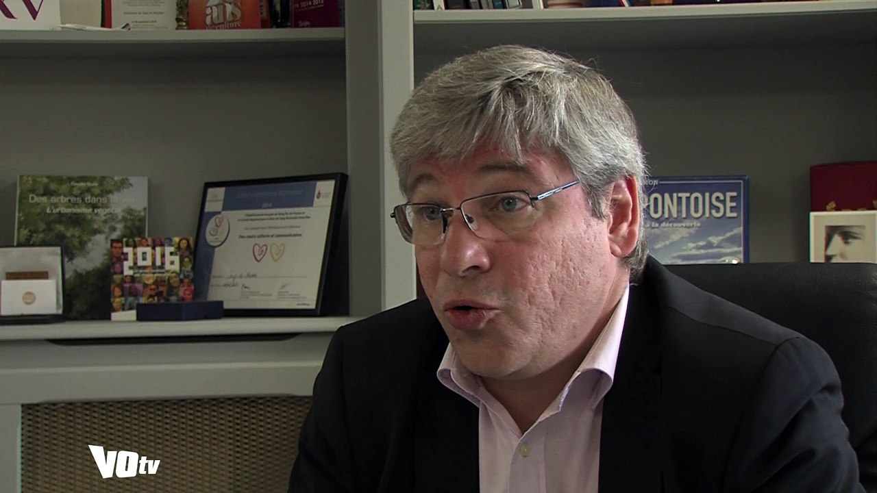 ITW Jean-Christophe Veyrine - Impôts à Jouy-le-Moutier